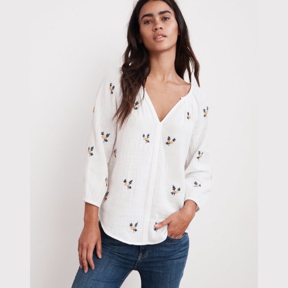 Velvet by Graham & Spencer Floral Embroidered Selma Blouse Size L
